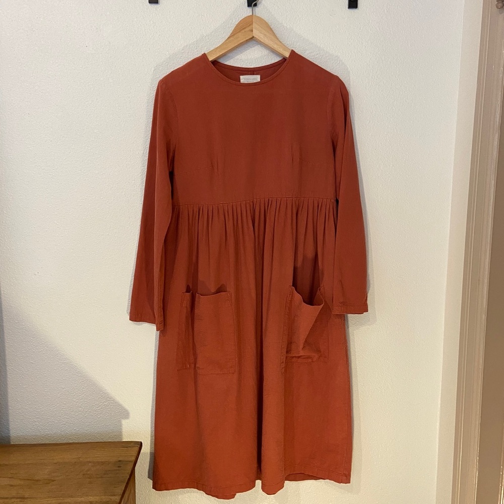 Women's Midi Dress in Rust with Front Pockets